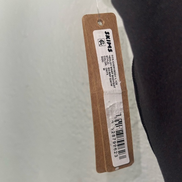 SKIMs Fits everybody lace HENLEY BODYSUIT NWT sold out - Picture 4 of 4